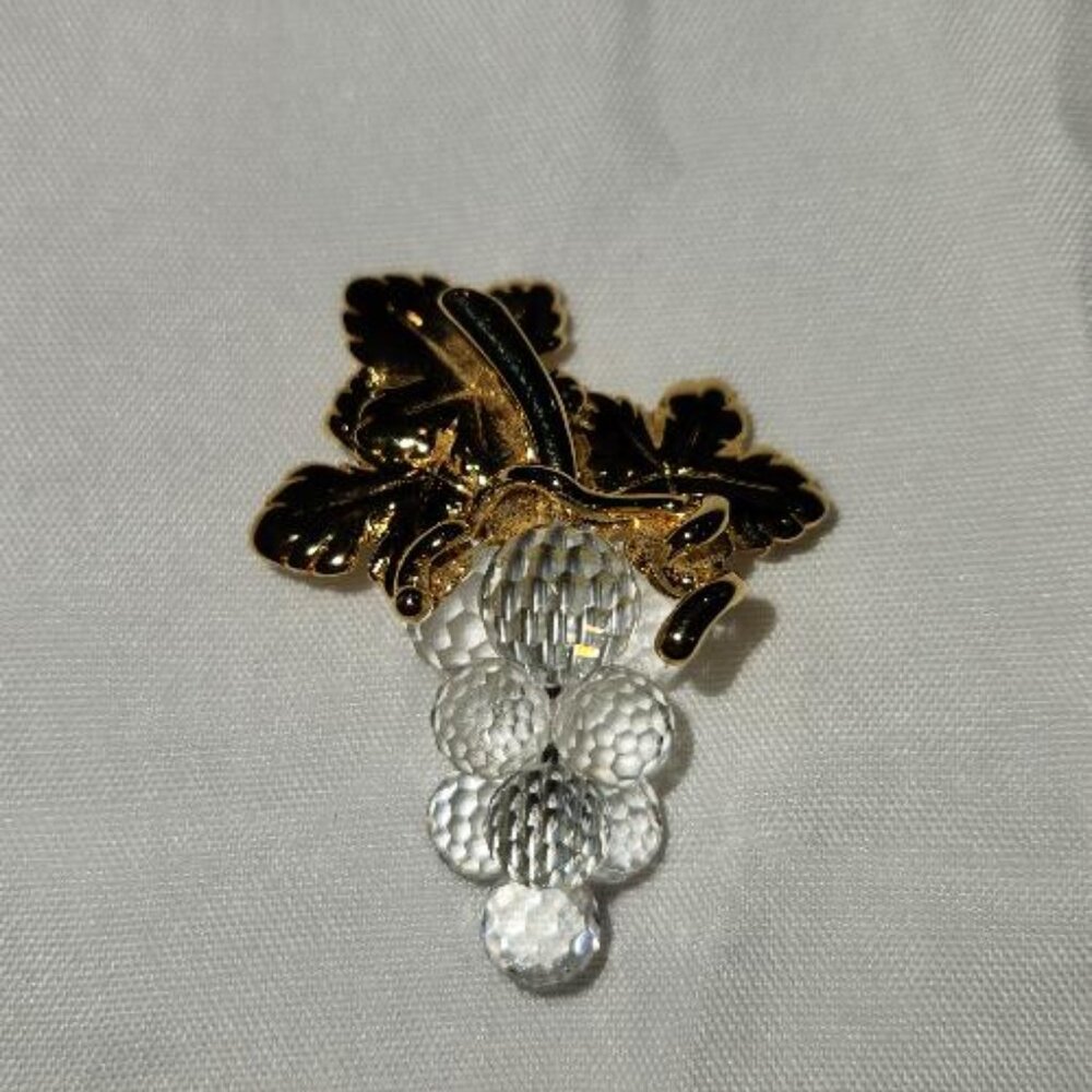 Swarovski crystal grape cluster brooch vintage - Picture 1 of 5